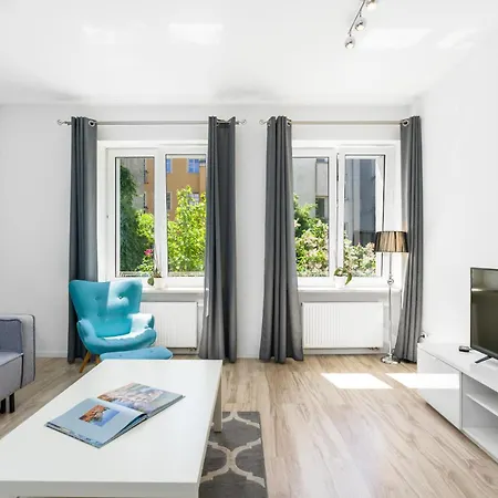 Modern One Bedroom Apartment In Poznan By Noclegi Renters Exterior photo