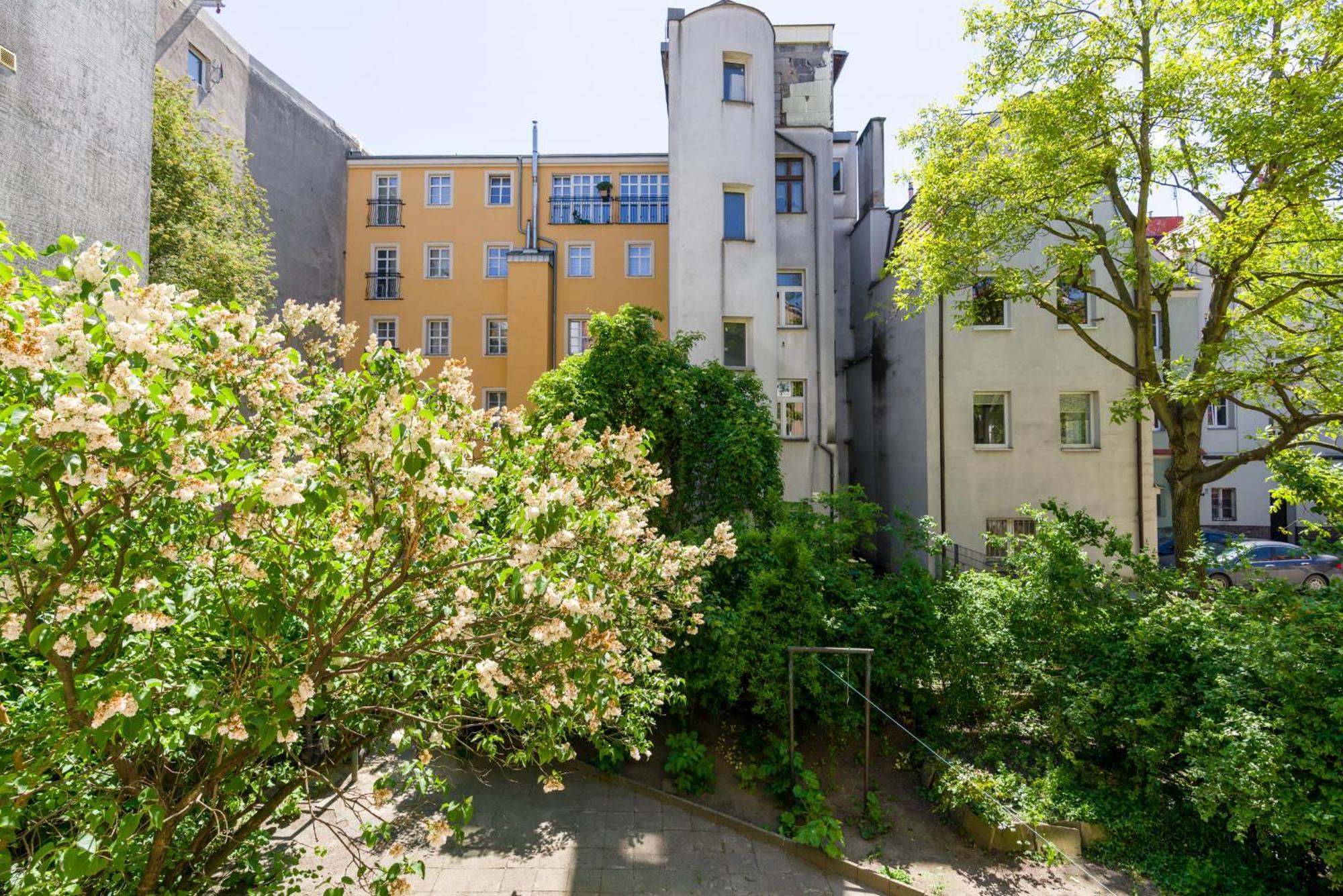 Modern One Bedroom In By Renters Apartment Poznan