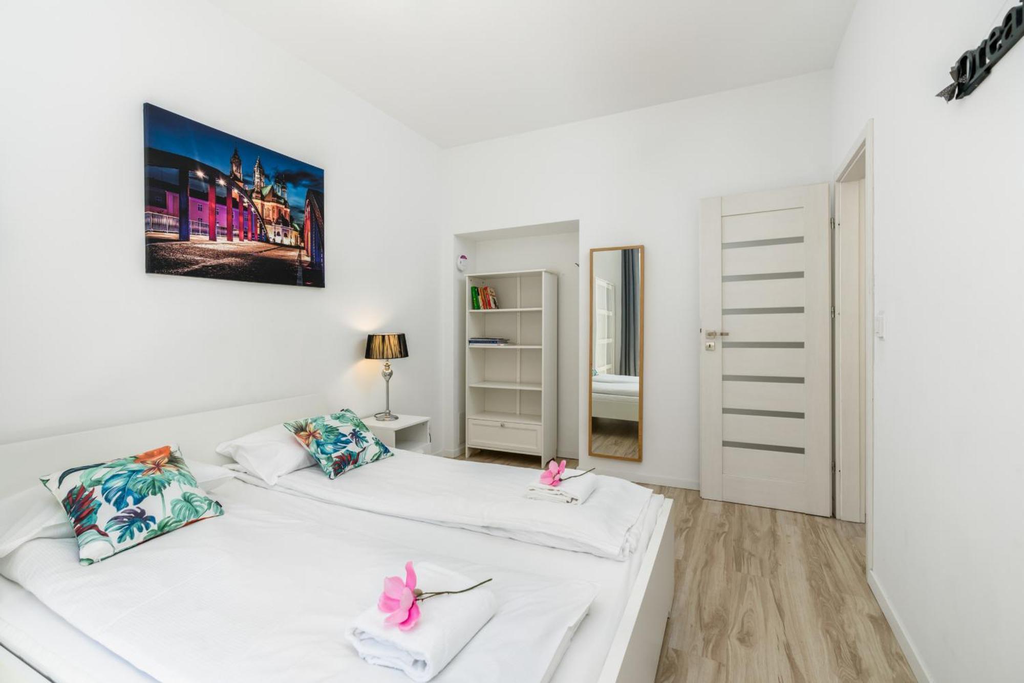 Apartment Modern One Bedroom In By Renters