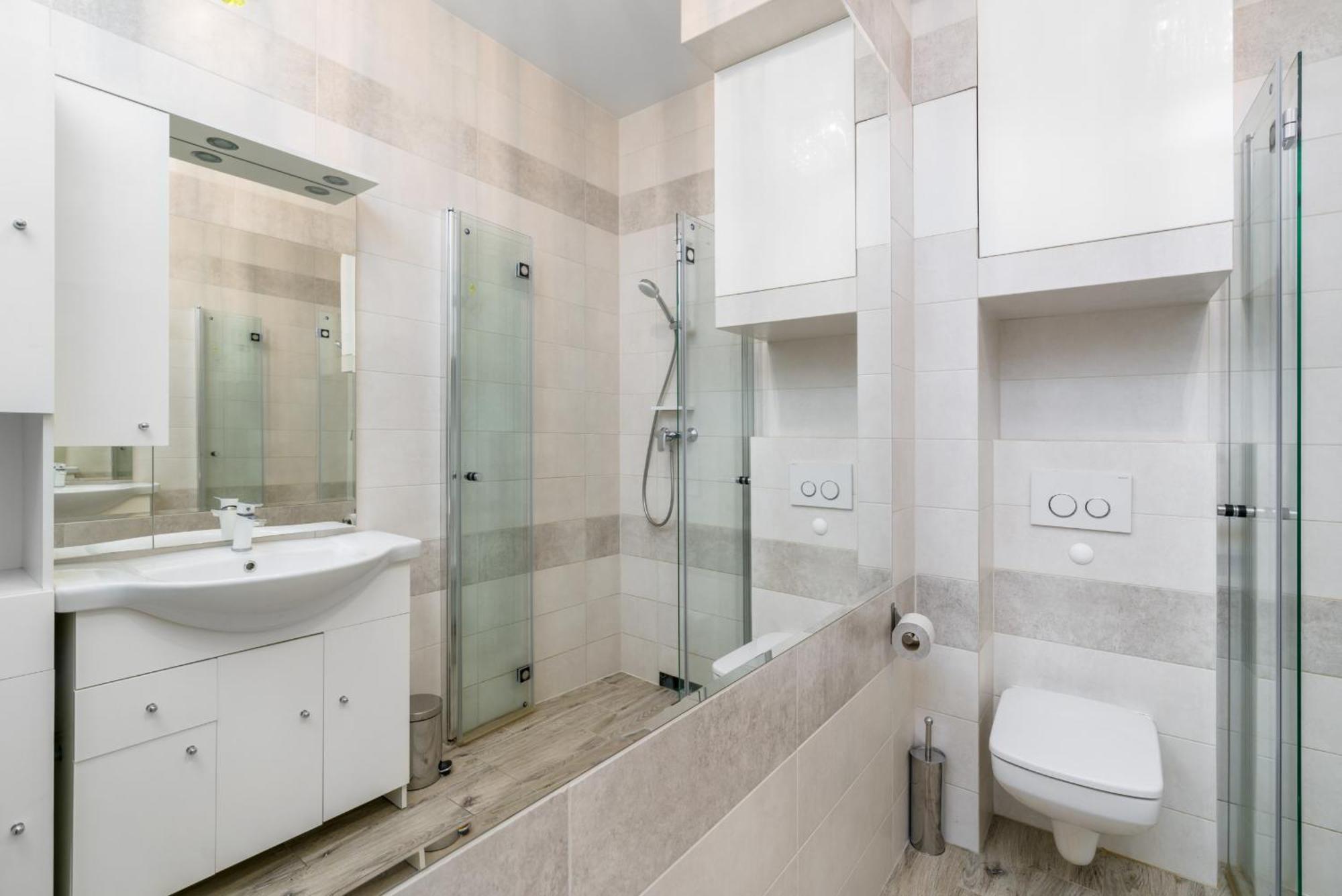 Apartment Modern One Bedroom In By Renters Poznan